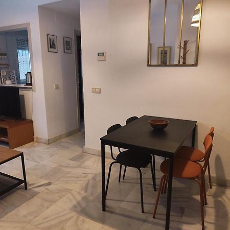 Apartamento San Luis. Plaza De Parking Gratis!!! Sevilla Eksteriør billede