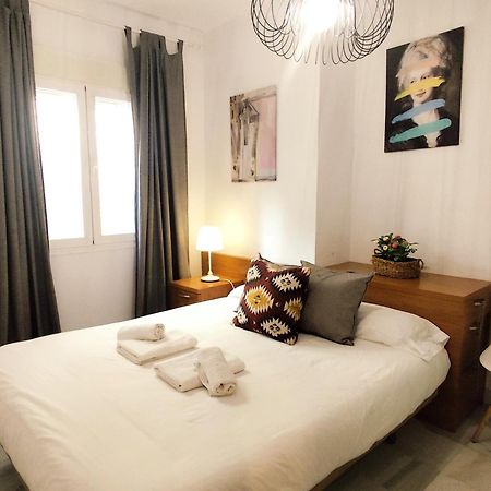 Apartamento San Luis. Plaza De Parking Gratis!!! Sevilla Eksteriør billede