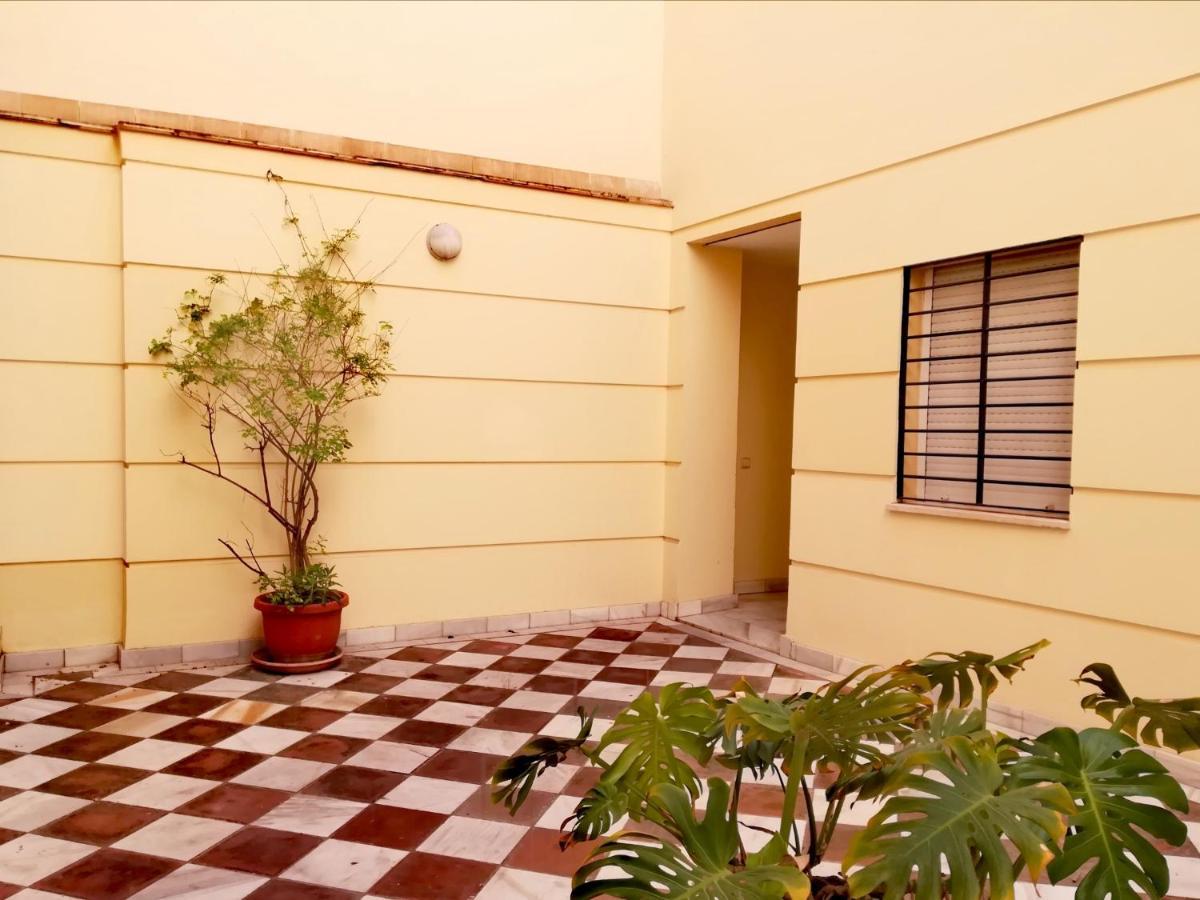 Apartamento San Luis. Plaza De Parking Gratis!!! Sevilla Eksteriør billede
