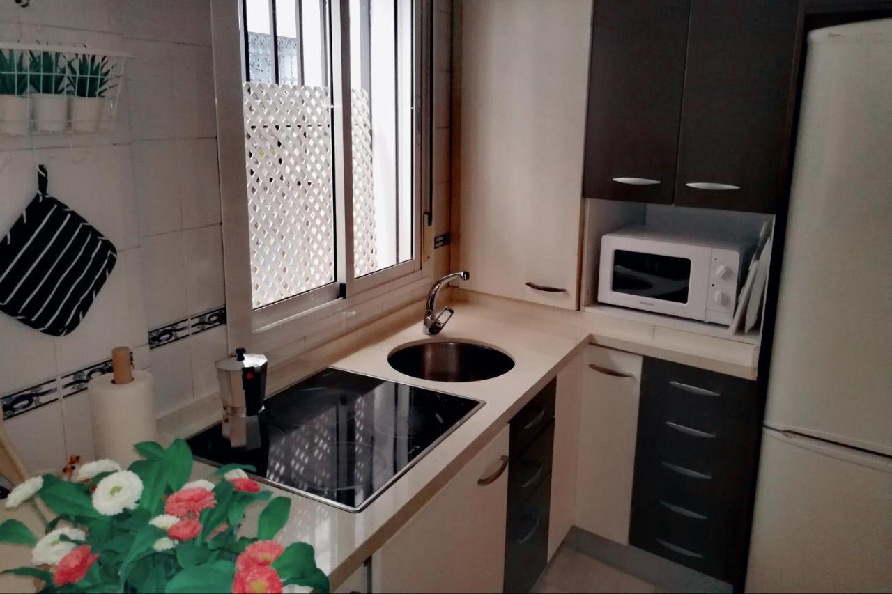 Apartamento San Luis. Plaza De Parking Gratis!!! Sevilla Eksteriør billede