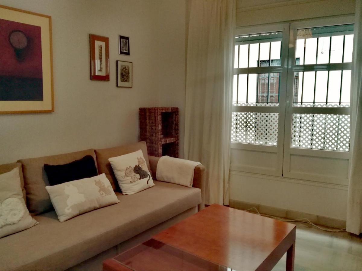 Apartamento San Luis. Plaza De Parking Gratis!!! Sevilla Eksteriør billede