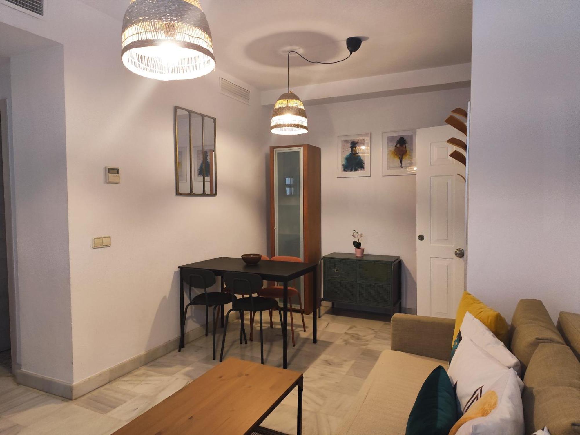 Apartamento San Luis. Plaza De Parking Gratis!!! Sevilla Eksteriør billede