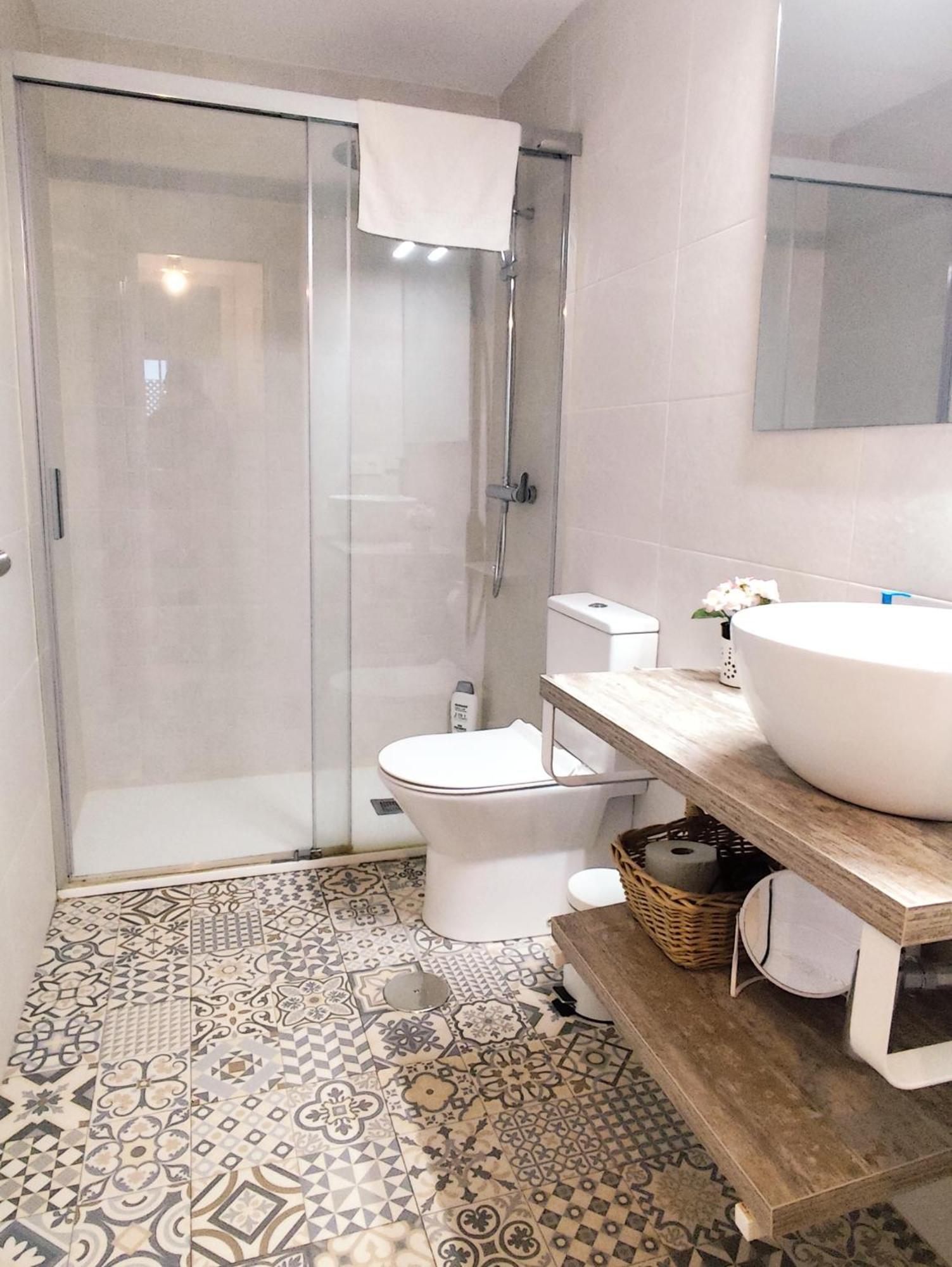 Apartamento San Luis. Plaza De Parking Gratis!!! Sevilla Eksteriør billede